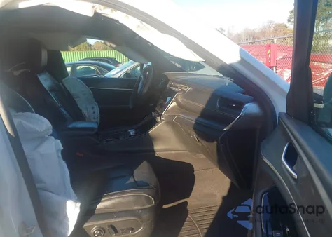 2021 Jeep Grand Cherokee L Overland 4X4 из США, поврежденный, VIN 1C4RJKDG4M8148151